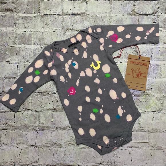 True Religion World Tour Splatter Paint Onesie - Picture 1 of 7